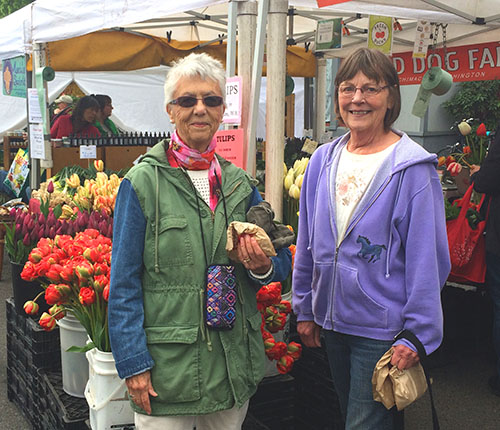 withFlowers_farmersMarket